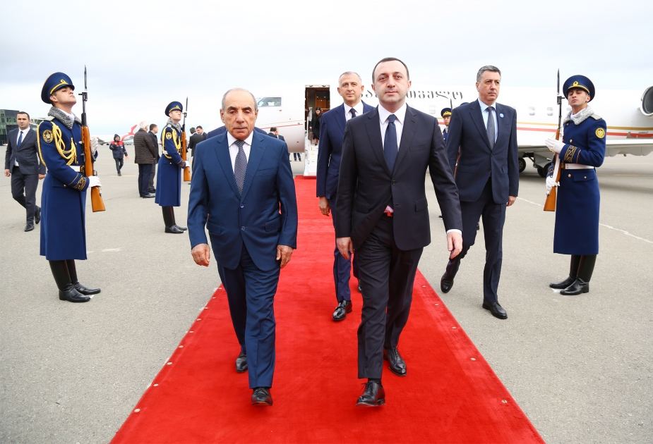 Премьер-министр Грузии Ираклий Гарибашвили прибыл с визитом в Азербайджан (ФОТО)