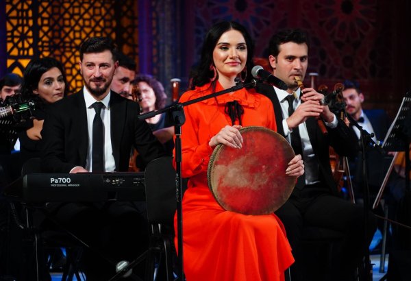 Красота и неповторимость азербайджанской музыки: Театр оперы и балета представил в Баку "Вечер мугама" (ФОТО)