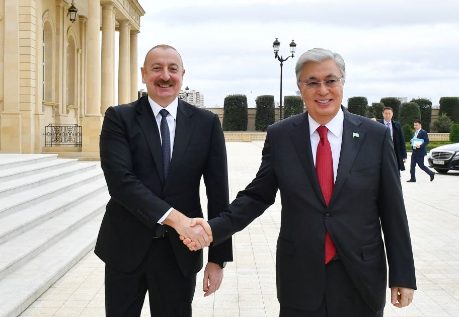 President Ilham Aliyev meets President Tokayev (PHOTO/VIDEO)