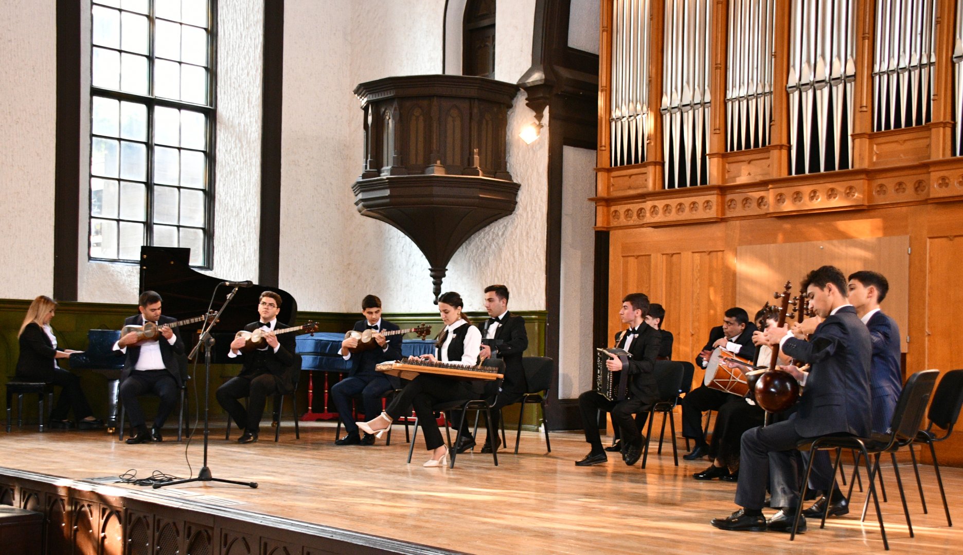Filarmoniyanın noyabr ayında keçirilən abonement konsertləri (FOTO)