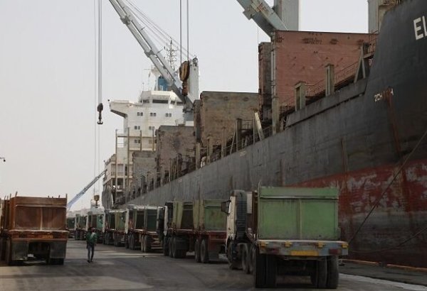 Cargo loading and unloading at Iran's Imam Khomeini port announced
