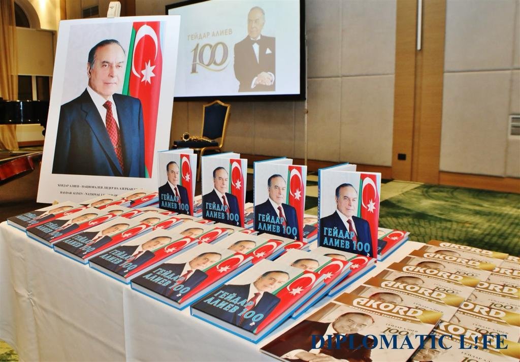 Bolqarıstanda “Heydər Əliyev - 100” kitabının təqdimatı və konsert proqramı keçirildi (FOTO)