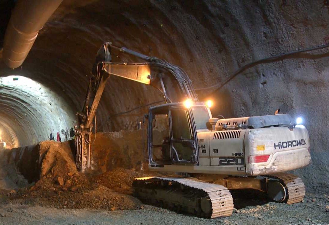 Murovdağ tunelində 14 km qazma işləri artıq tamamlanıb (FOTO)
