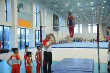 Kişi və qadın idman gimnastikası üzrə Azərbaycan çempionatları və Bakı birinciliyinin yarışlarına start verilib (FOTO)