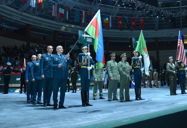 В Баку завершился чемпионат мира по борьбе среди военнослужащих (ФОТО)
