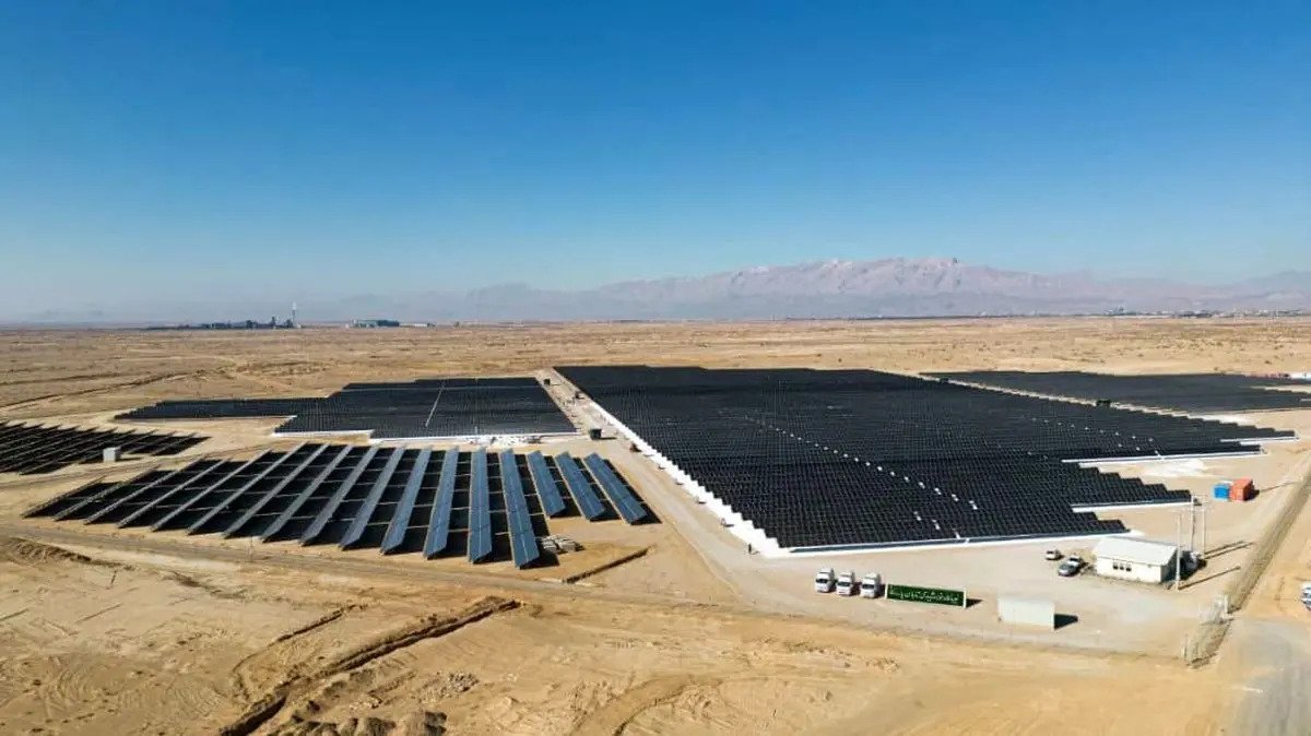 Кыргызстан обсудил строительство солнечной электростанции в Иссык-Куле