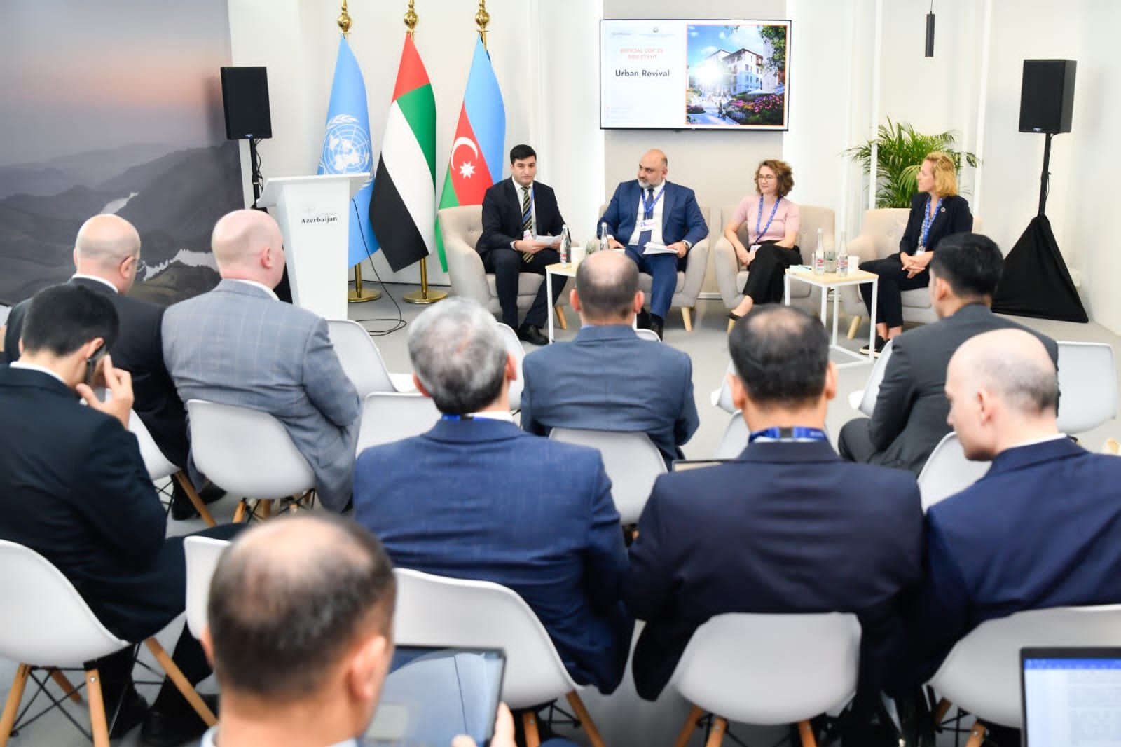 Делегация госкомитета Азербайджана участвует в мероприятиях сессии COP28 (ФОТО)