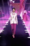 Baku Fashion Week 2023 – от огненного танца и роскошных тканей до национальных мотивов (ФОТО)