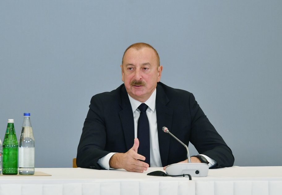 Президент Ильхам Алиев принял участие в Форуме «Карабах: Возвращение домой спустя 30 лет. Достижения и трудности» (ВИДЕО/ФОТО)