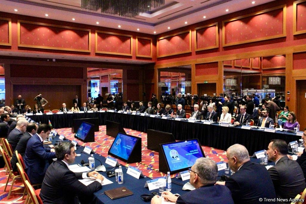 В Баку проходит 6-е заседание Совместной комиссии по экономическому сотрудничеству между Азербайджаном и Великобританией (ФОТО)
