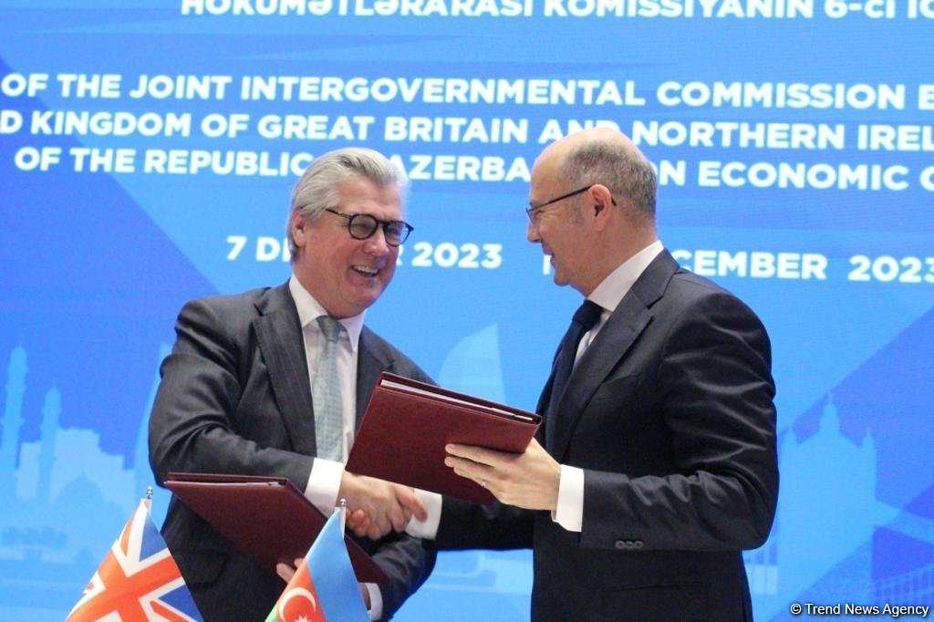 Azerbaijan, UK sign protocol of joint commission on economic cooperation (PHOTO)