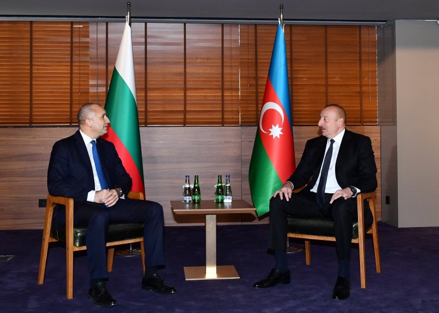 Состоялась встреча Президента Ильхама Алиева с Президентом Болгарии Руменом Радевым один на один (ФОТО)