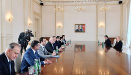 Президент Ильхам Алиев принял делегацию во главе с председателем парламента Грузии (ФОТО)