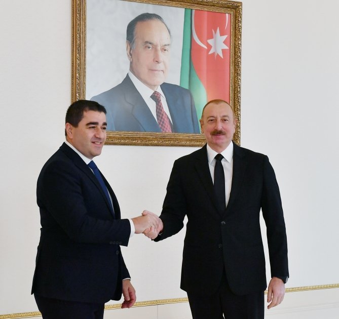 Президент Ильхам Алиев принял делегацию во главе с председателем парламента Грузии (ФОТО)