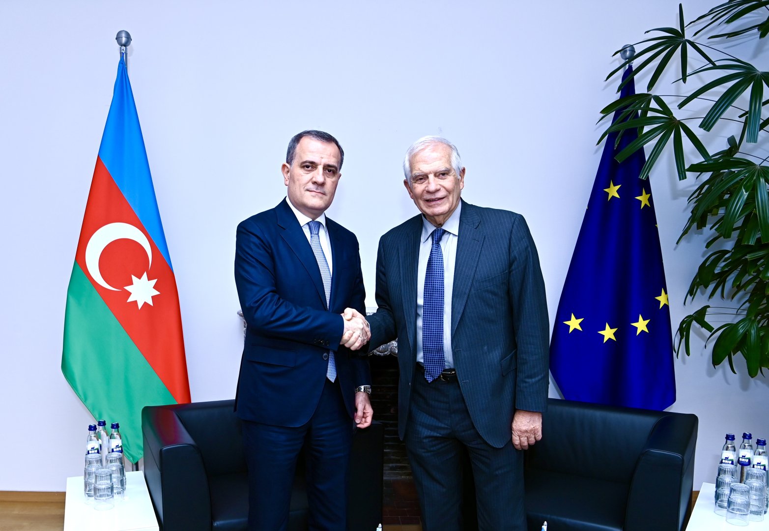Azerbaijani Foreign Minister meets with Josep Borrell (PHOTO)