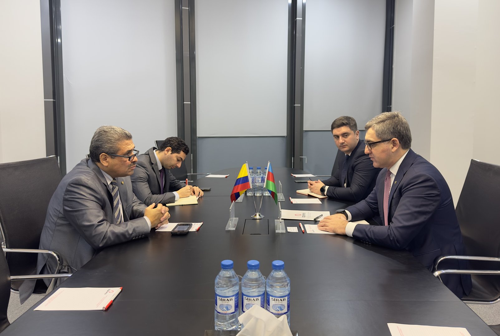 Azerbaijan and Colombia discuss intensification of trade ties