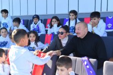 Footage of President Ilham Aliyev and First Lady Mehriban Aliyeva with children of martyrs (PHOTO)