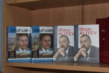 Центральной библиотеке города Коканд подарена богатая коллекция книг об Азербайджане (ФОТО)