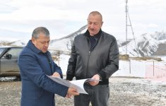 Президент Ильхам Алиев посетил поселок Туршсу Шушинского района (ВИДЕО/ФОТО)