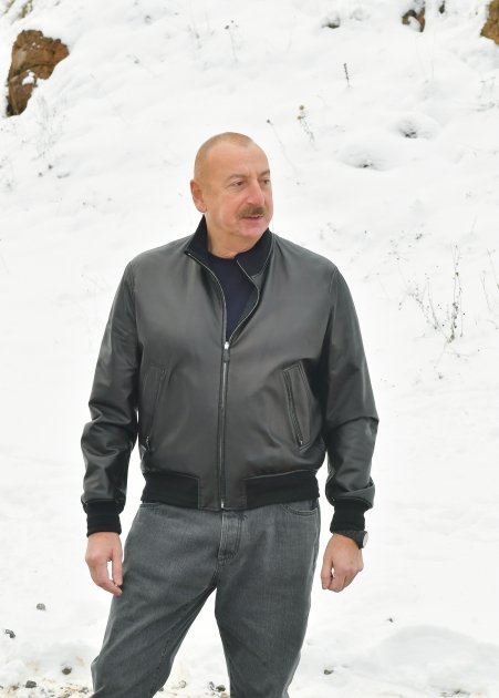 Президент Ильхам Алиев побывал на источнике "Туршсу" в Шушинском районе (ВИДЕО/ФОТО)