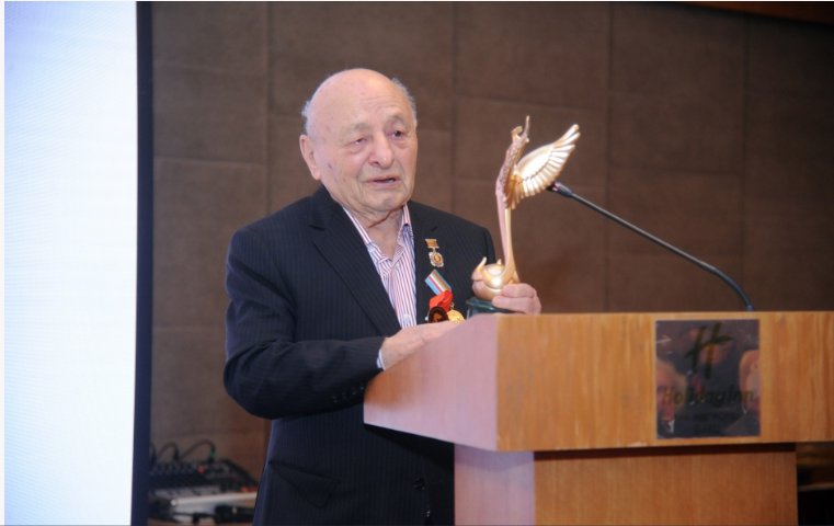 В Баку состоялся международный съезд культурологов, посвященный  100-летию великого лидера Гейдара Алиева (ФОТО)