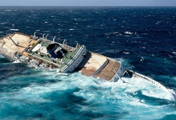 Andaman dənizində Tailand hərbçiləri batmış gəmidən 73 nəfərin xilas edib