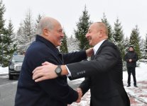 Президент Ильхам Алиев встретился в Санкт-Петербурге с Президентом Александром Лукашенко (ВИДЕО/ФОТО)