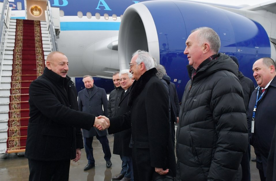 Prezident İlham Əliyev Sankt-Peterburqa işgüzar səfərə gedib (FOTO)