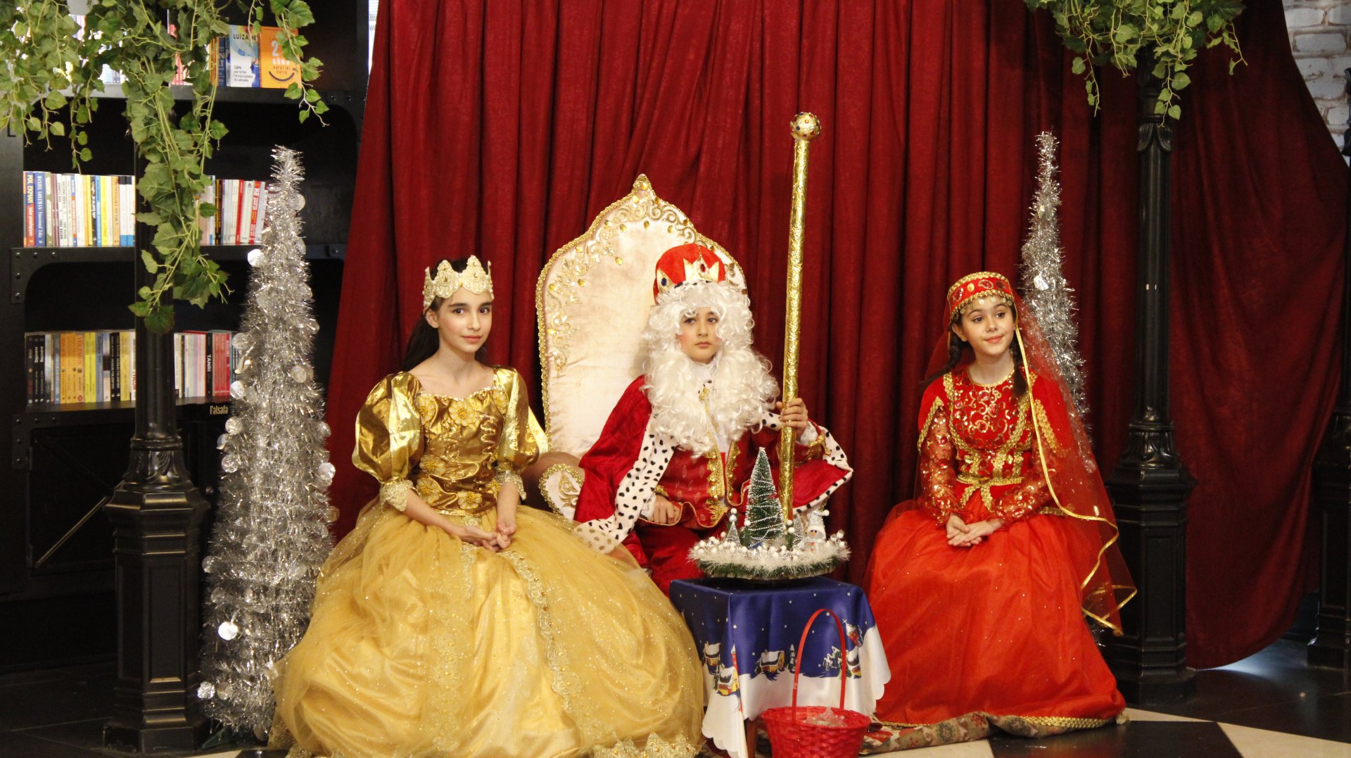 Новогоднее чудо и добрые деяния в Баку (ФОТО)