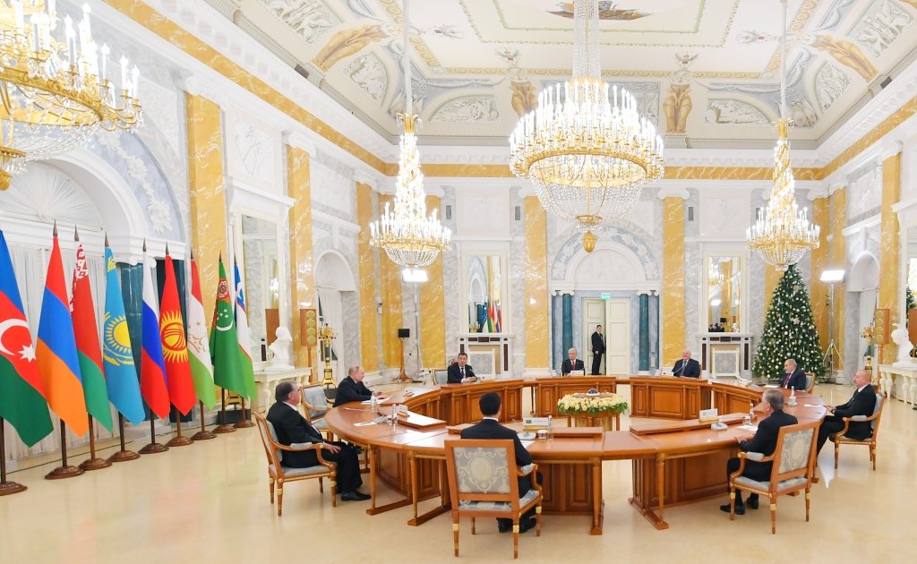 President Ilham Aliyev attends informal meeting of CIS heads of state in Saint Petersburg (PHOTO)
