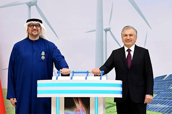 В Узбекистане состоялась церемония запуска новых "зеленых" электростанций