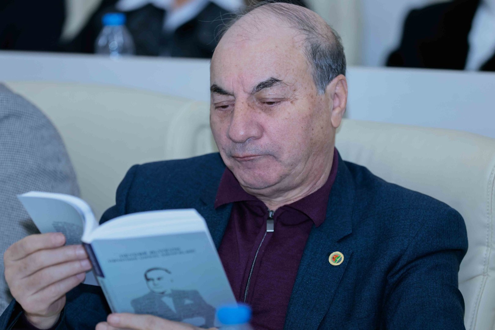 UNEC-də "Heydər Əliyevin həyatının unikal səhifələri" kitabının təqdimatı olub (FOTO)
