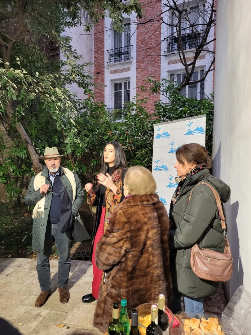 В Париже проходит выставка работ памяти Адиля Рустамова 