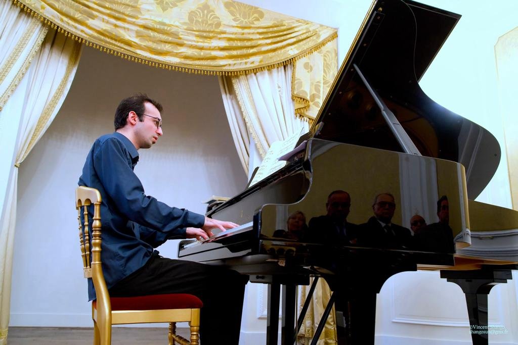 В Париже прошел вечер мировой классической музыки Эльданиза Алекберзаде (ВИДЕО, ФОТО)