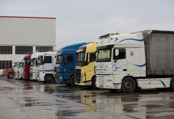 Azerbaijan sends another humanitarian aid package to ravaged Ukraine (PHOTO)