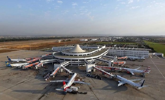 Antalya Beynəlxalq Hava Limanına gələn sərnişinlərin sayı 35 milyonu ötüb