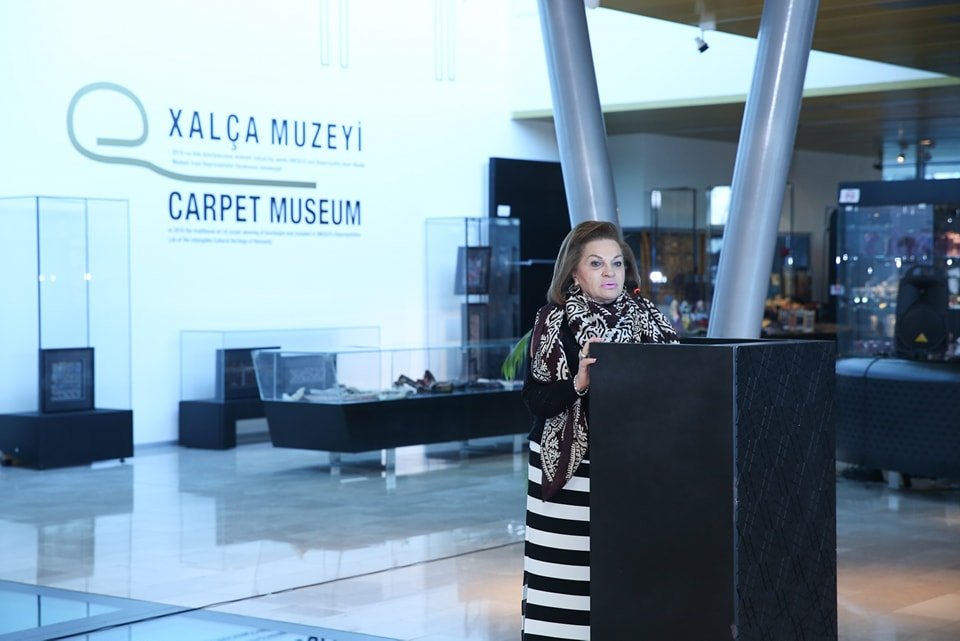 Достояние, неподвластное времени – выставка ковров, ювелирных изделий и вышивки в Баку (ФОТО)