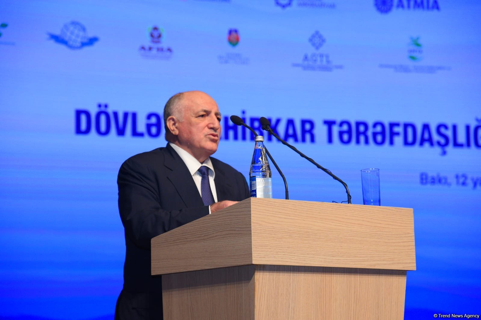 Baku hosts "State-business partnership: basis of sustainable economy" conference (PHOTO)