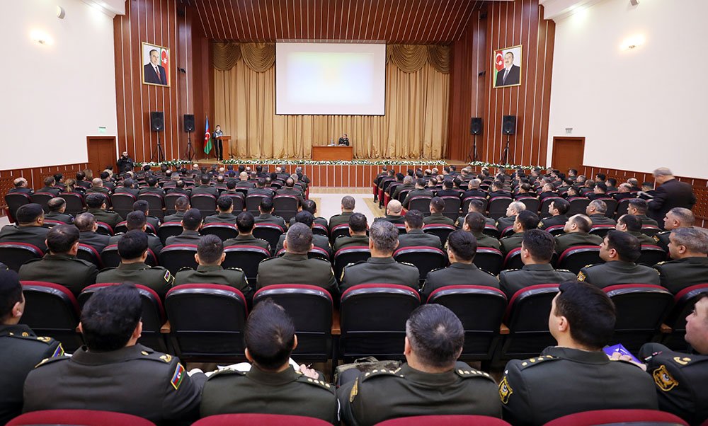 Проведен учебно-методический сбор с кадровым составом азербайджанской армии (ФОТО)