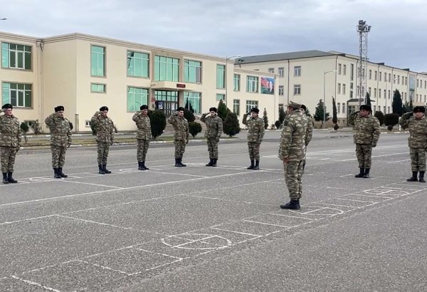 В Азербайджане продолжается прием новобранцев в воинские части (ВИДЕО)