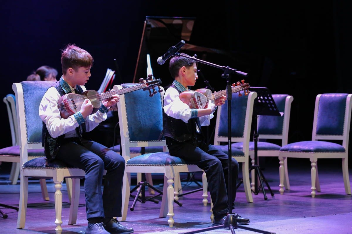 Около четырех тысяч музыкантов - торжественное закрытие в Гяндже проекта  "Культурное достояние народа" (ФОТО)