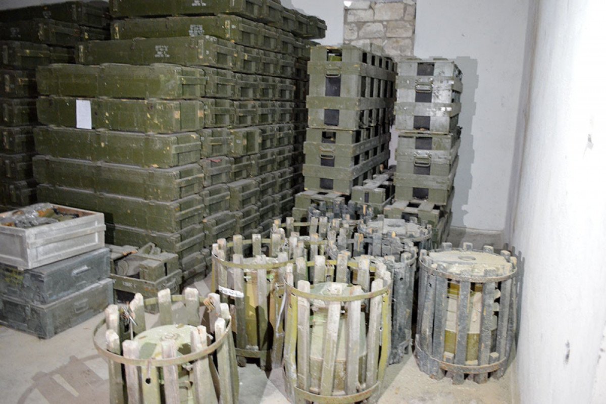 В Карабахском регионе обнаружен очередной склад боеприпасов (ВИДЕО)