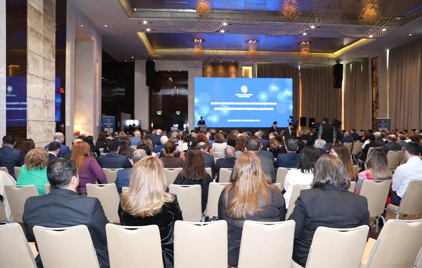 Минздрав Азербайджана провел презентацию проекта по цифровизации фармацевтического сектора (ФОТО)