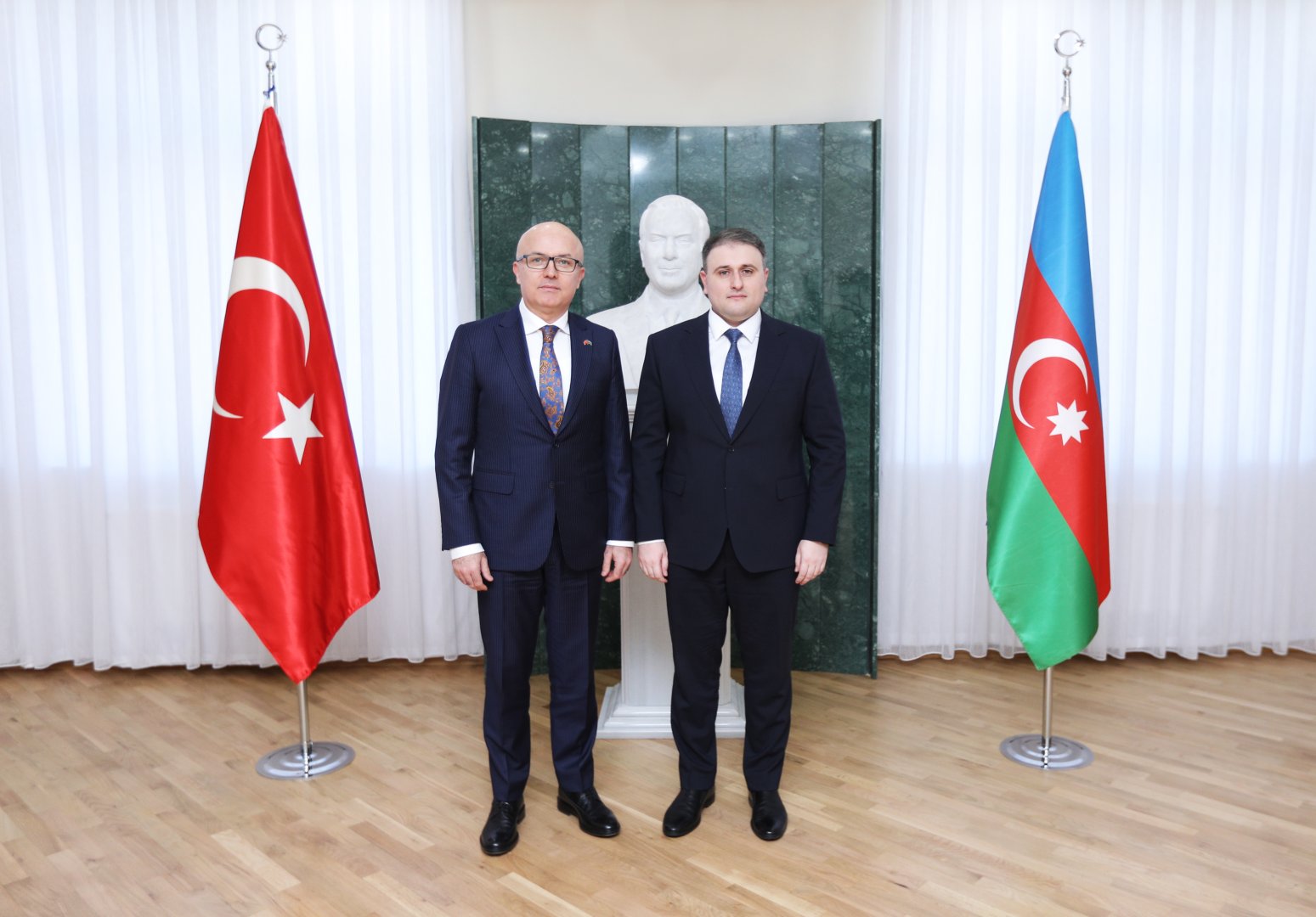 Azerbaijan, Türkiye negotiate defense industry sphere co-op