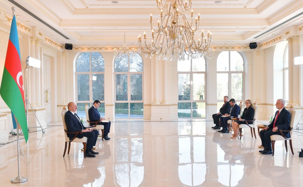 President Ilham Aliyev receives credentials of newly appointed ambassador of U.S. to Azerbaijan (PHOTO)