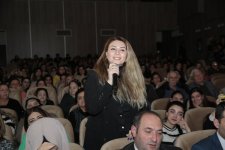 Лала Мамедова встретилась с поклонниками (ФОТО)