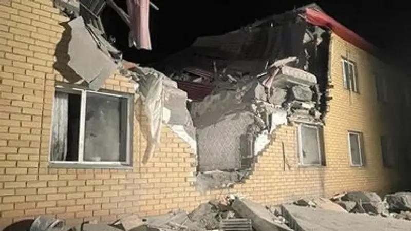 Qazaxıstanda binada baş verən partlayış nəticəsində iki nəfər ölüb