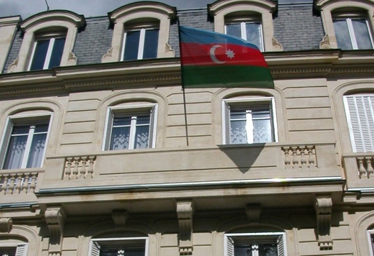 Embassy in France urges Azerbaijani citizens to take part in presidential election (PHOTO)