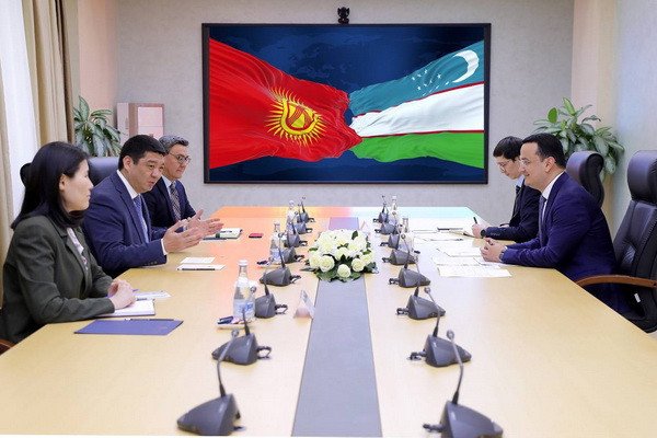 Uzbekistan, Kyrgyzstan discuss expanding trade, economic co-op