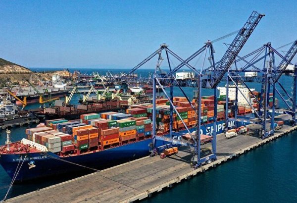Türkiyə limanları 400 milyon tona yaxın yük qəbul edib